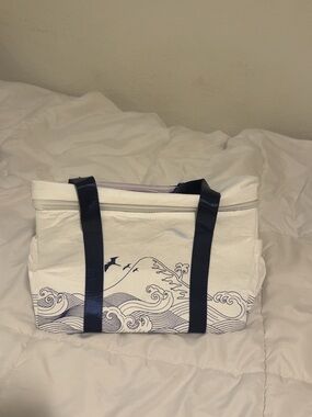 White Cosmetic Tote with Navy Wave Print and Navy Handles